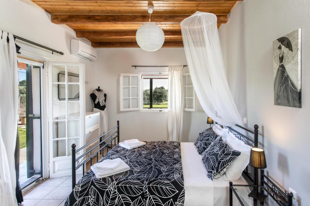 Fridas Place Halikounas Luaran gambar
